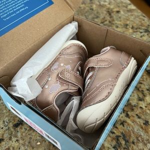 NWT Stride Rite SM Adalyn Rose Gold 3.5W